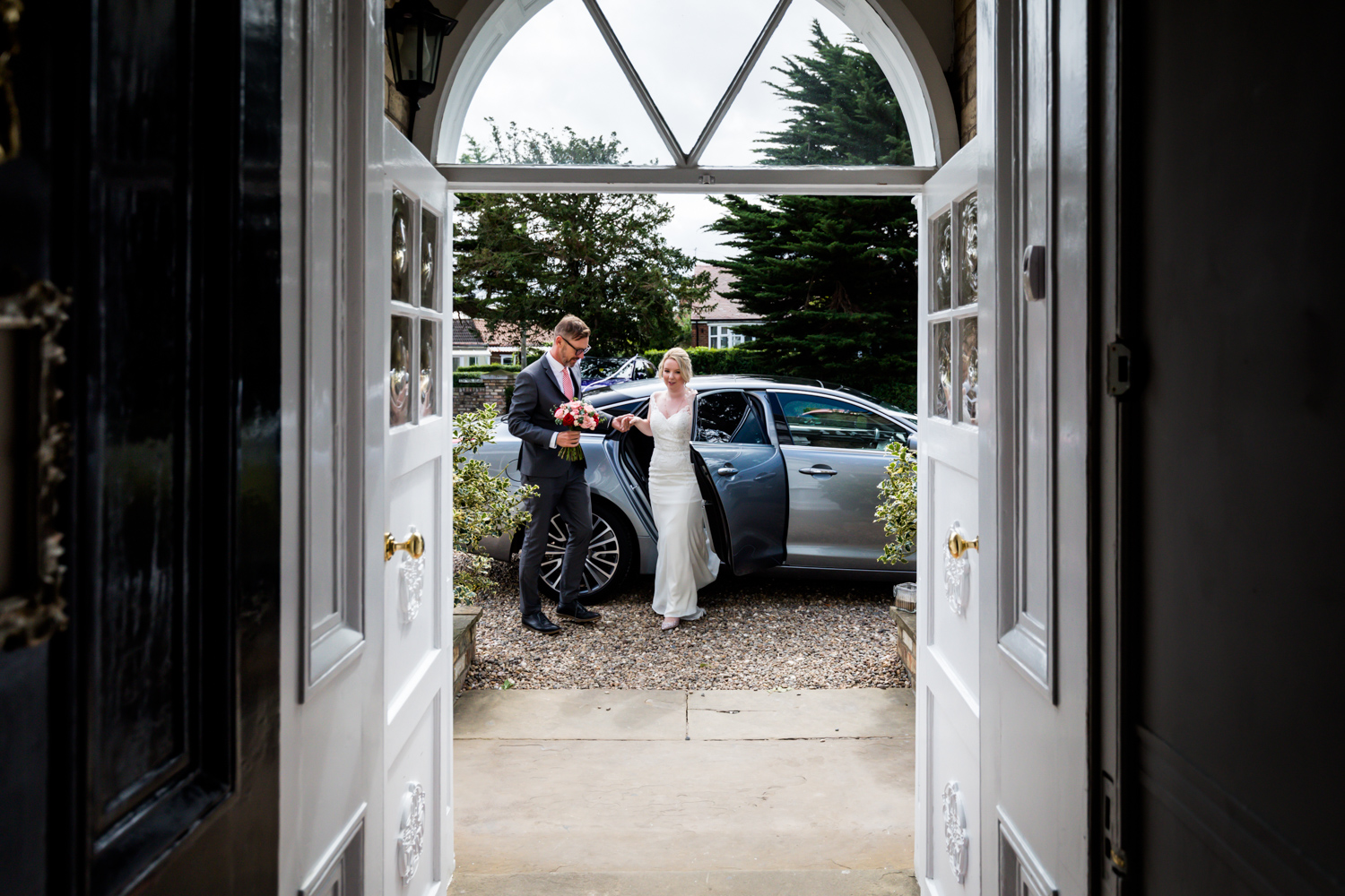 Dunedin House Wedding Photography - Bride arriving at the house