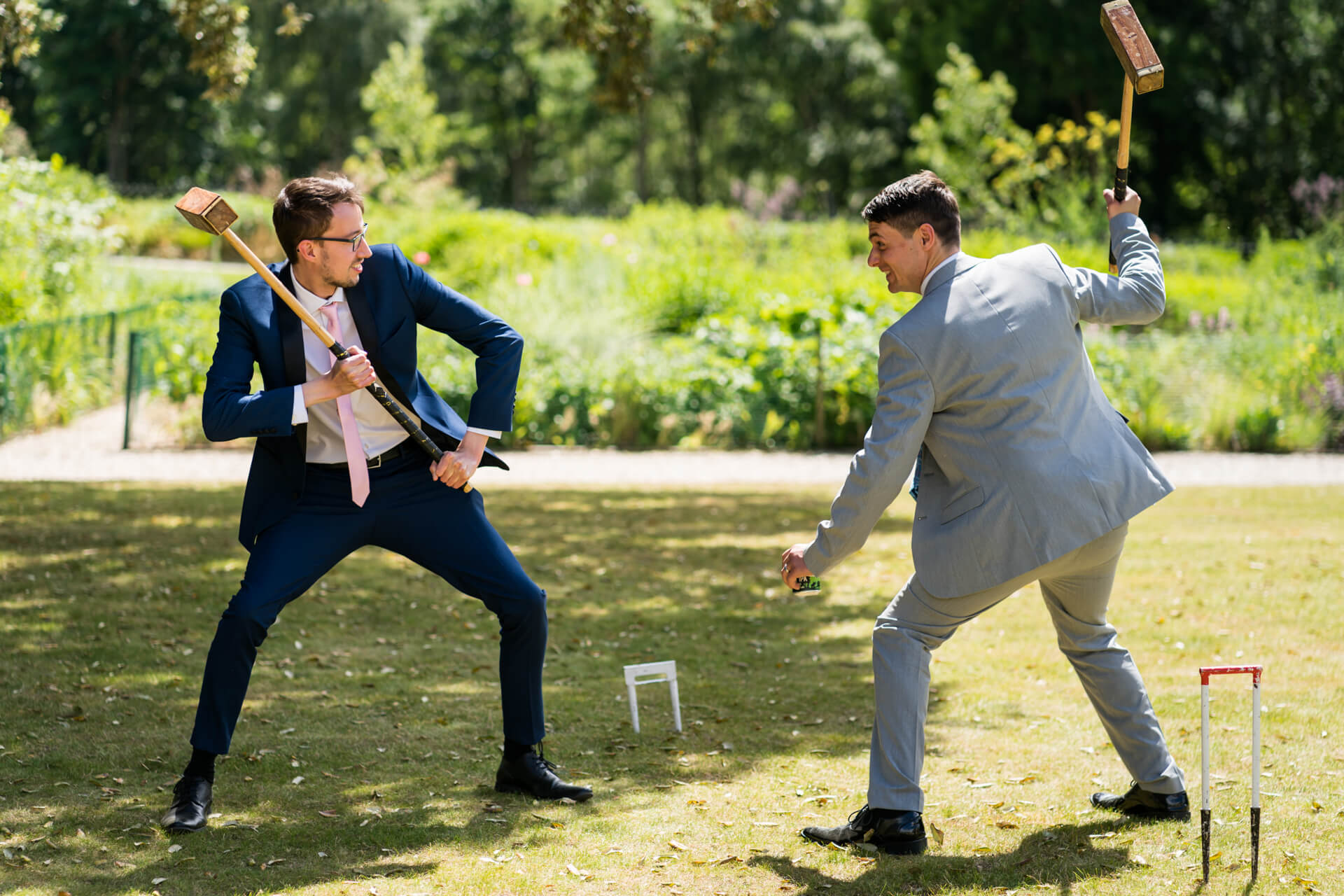 wedding guests playing croquet